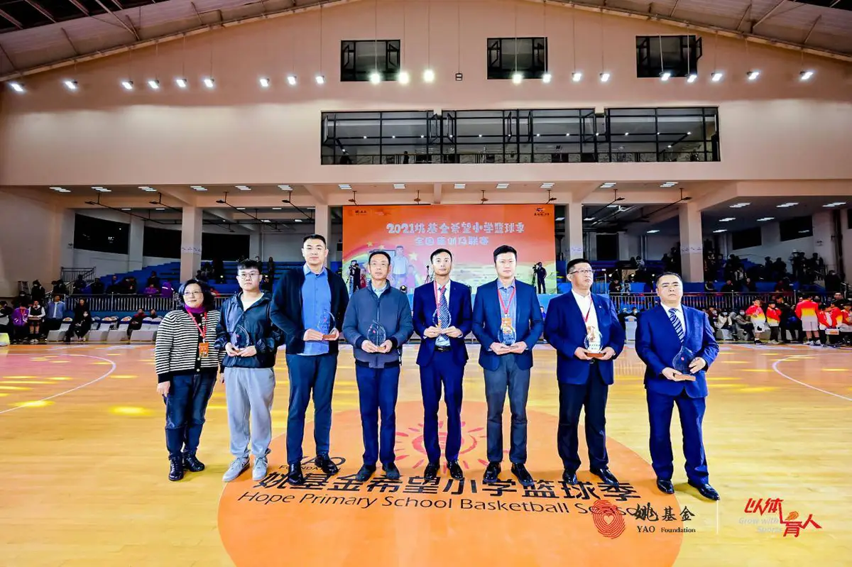 适合不同年龄段篮球爱好者的体能训练方案_2